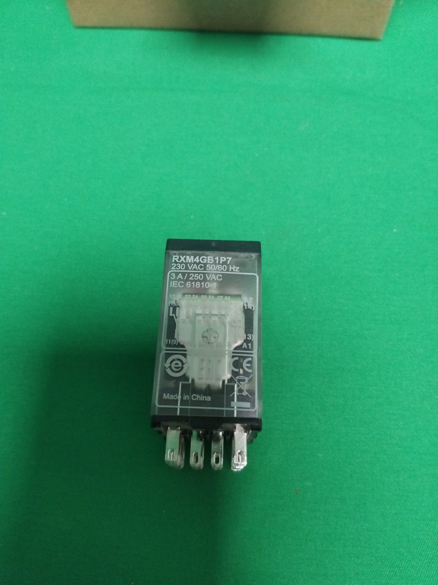 Schneider-Electric RXM4GB1P7 RXM4GB1P7 WITHOUT ORIGINAL PACKAGING