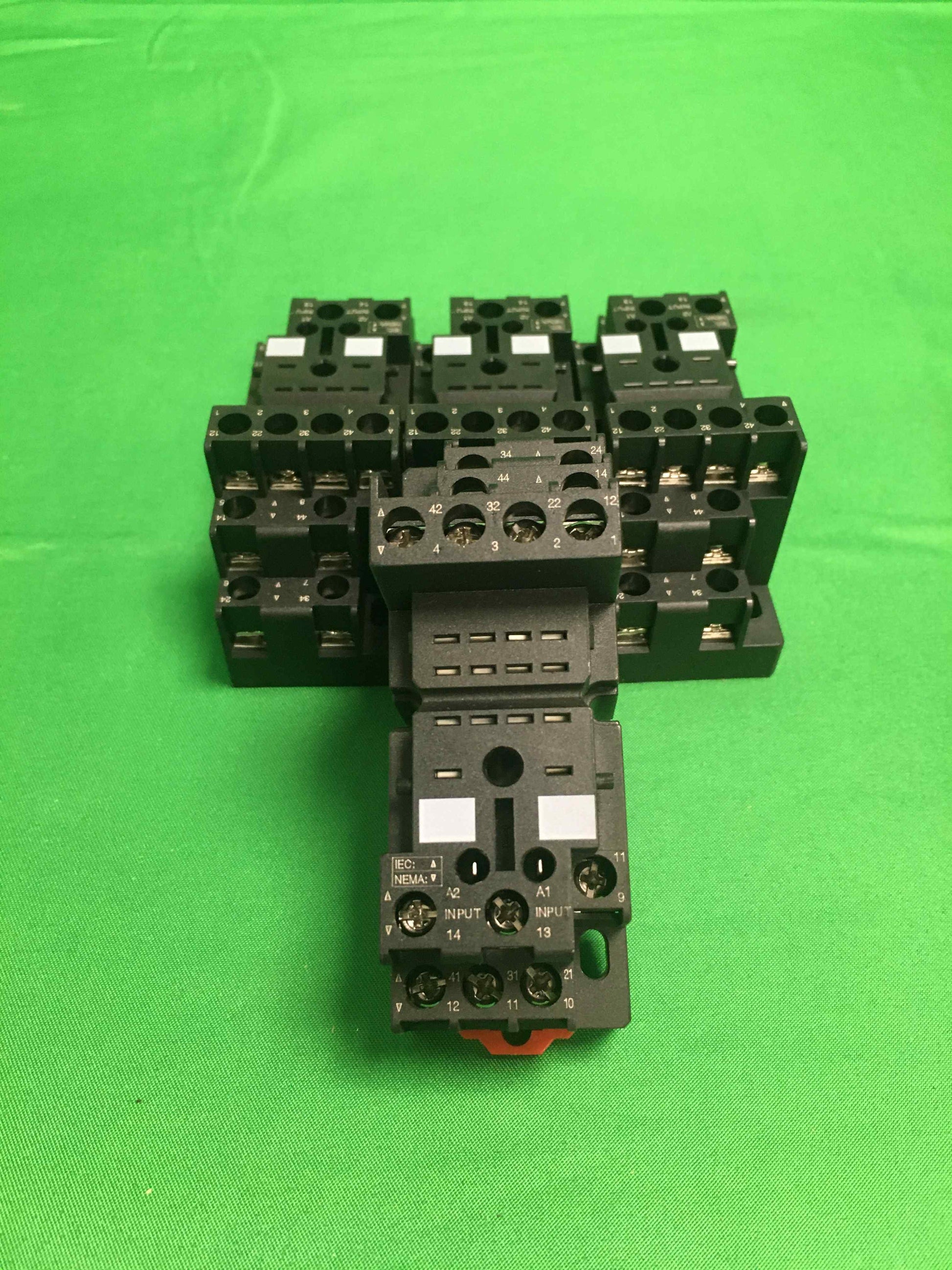 Schneider-Electric RXZE2M114 RXZE2M114 4 UNITS