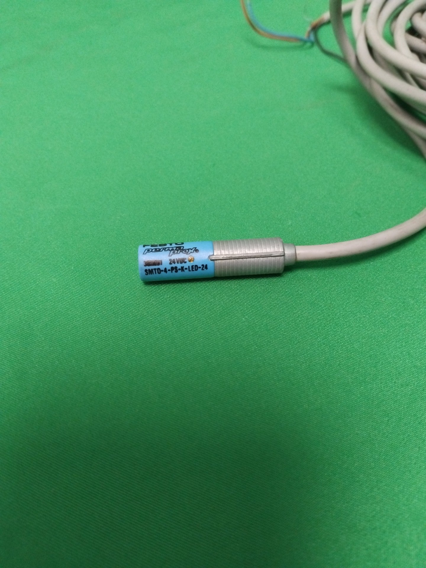 FESTO SMTO-4-PS-K-LED-24-SA SMTO4PSKLED24SA DETECTEUR DE PROXIMITE