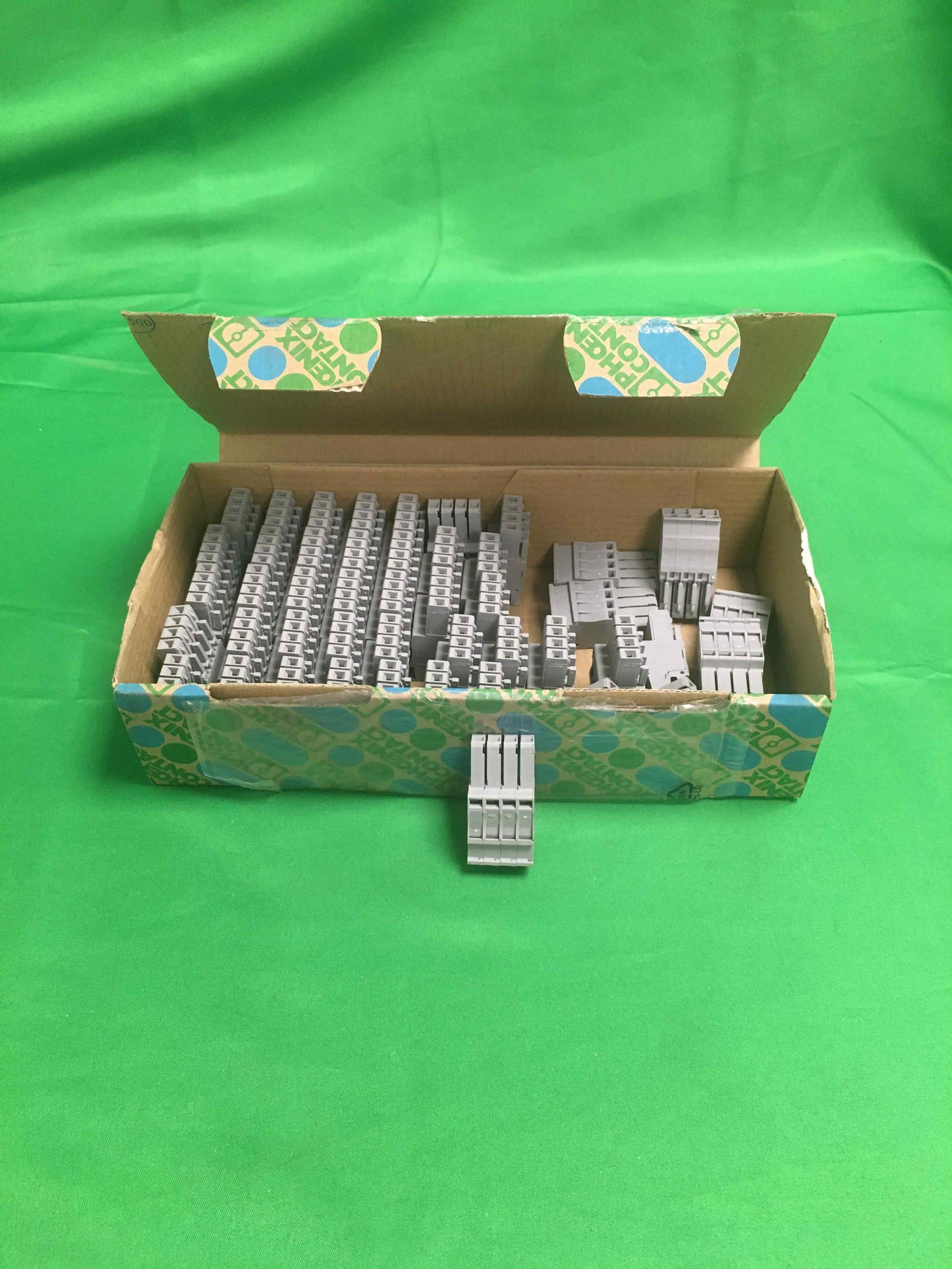 PHOENIX CONTACT SP 2,5 4 SP254 OPEN BOX SP 2,5/4 ORDER NO: 30 40 28 7(10 UNITS)