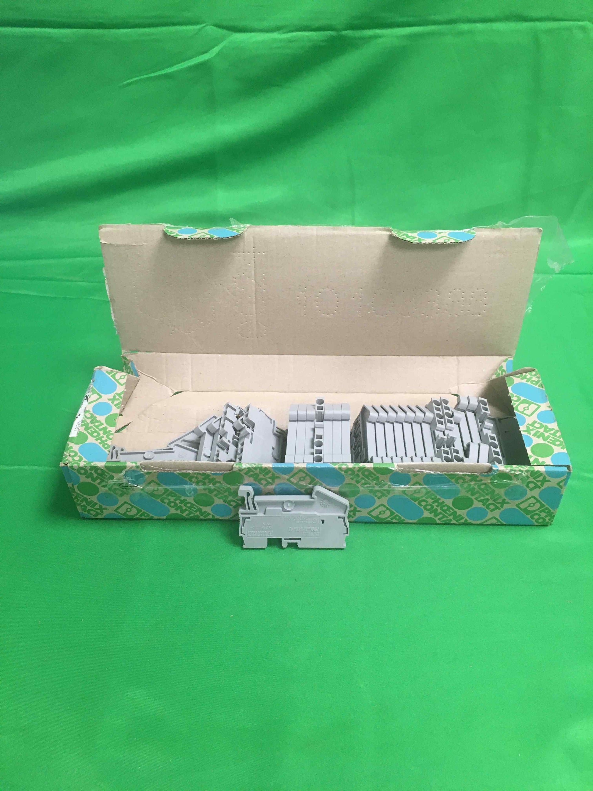 PHOENIX CONTACT ST 2,5-TWIN ST25TWIN ORDER NO: 30 31 24 1/ BOX OF 10 UNITS