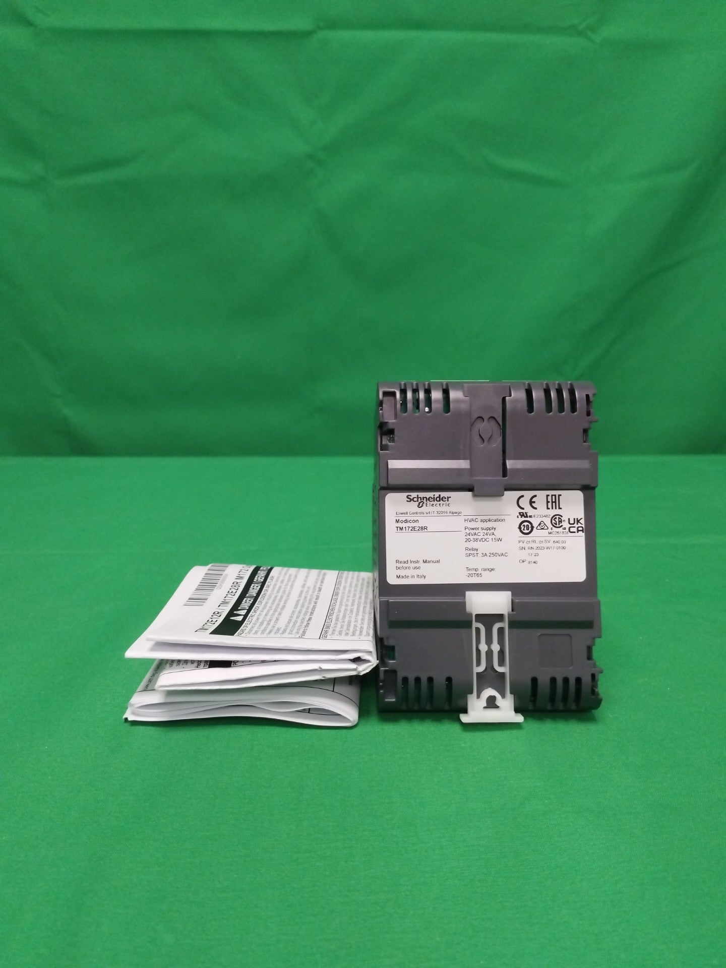 Schneider-Electric TM172E28R TM172E28R