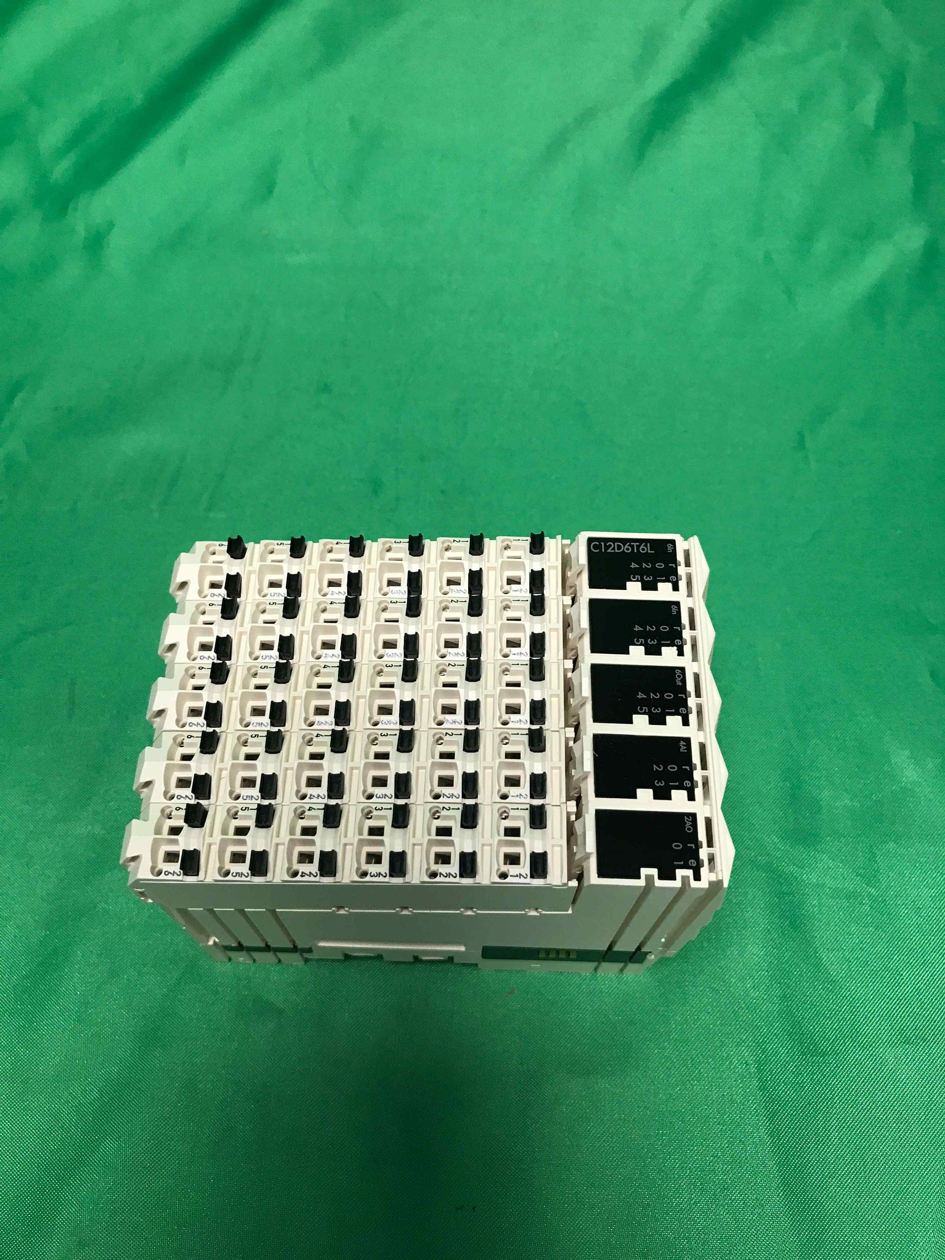 Schneider Electric-TM5C12D6T6L/TM5C12D6T6L