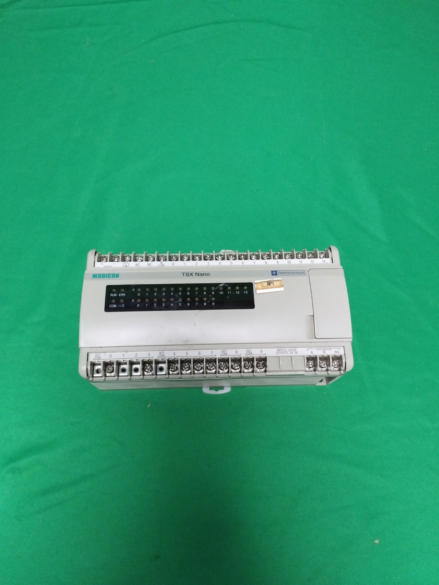 Schneider-Electric TSX07312422 TSX07312422 Defective