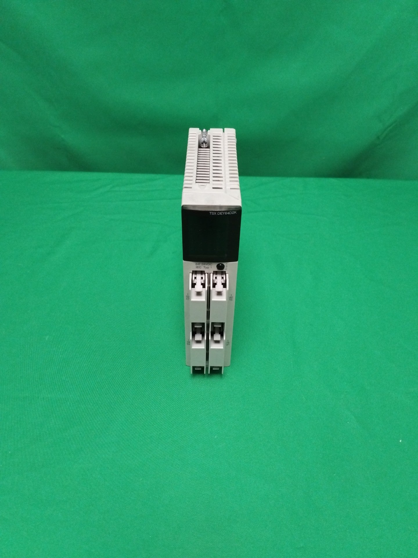 Schneider-Electric TSXDEY64D2K TSXDEY64D2K Defective