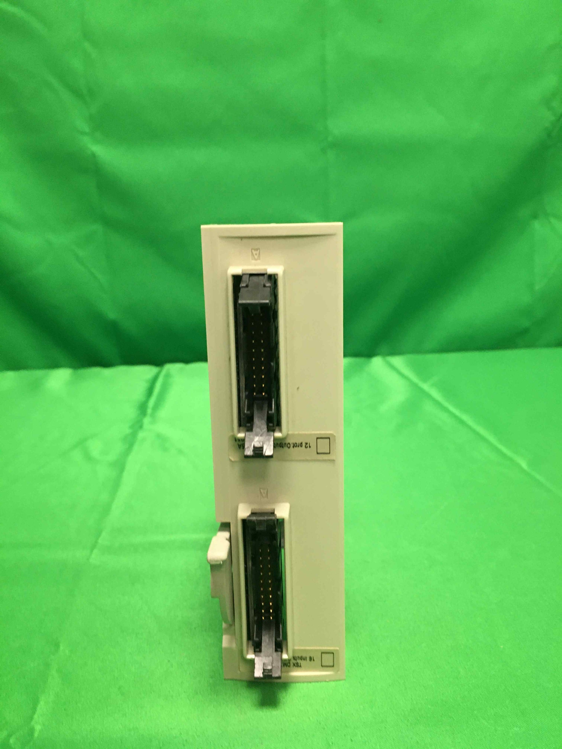 SCHNEIDER AUTOMATION S.A TSXDMZ28DTK TSXDMZ28DTK