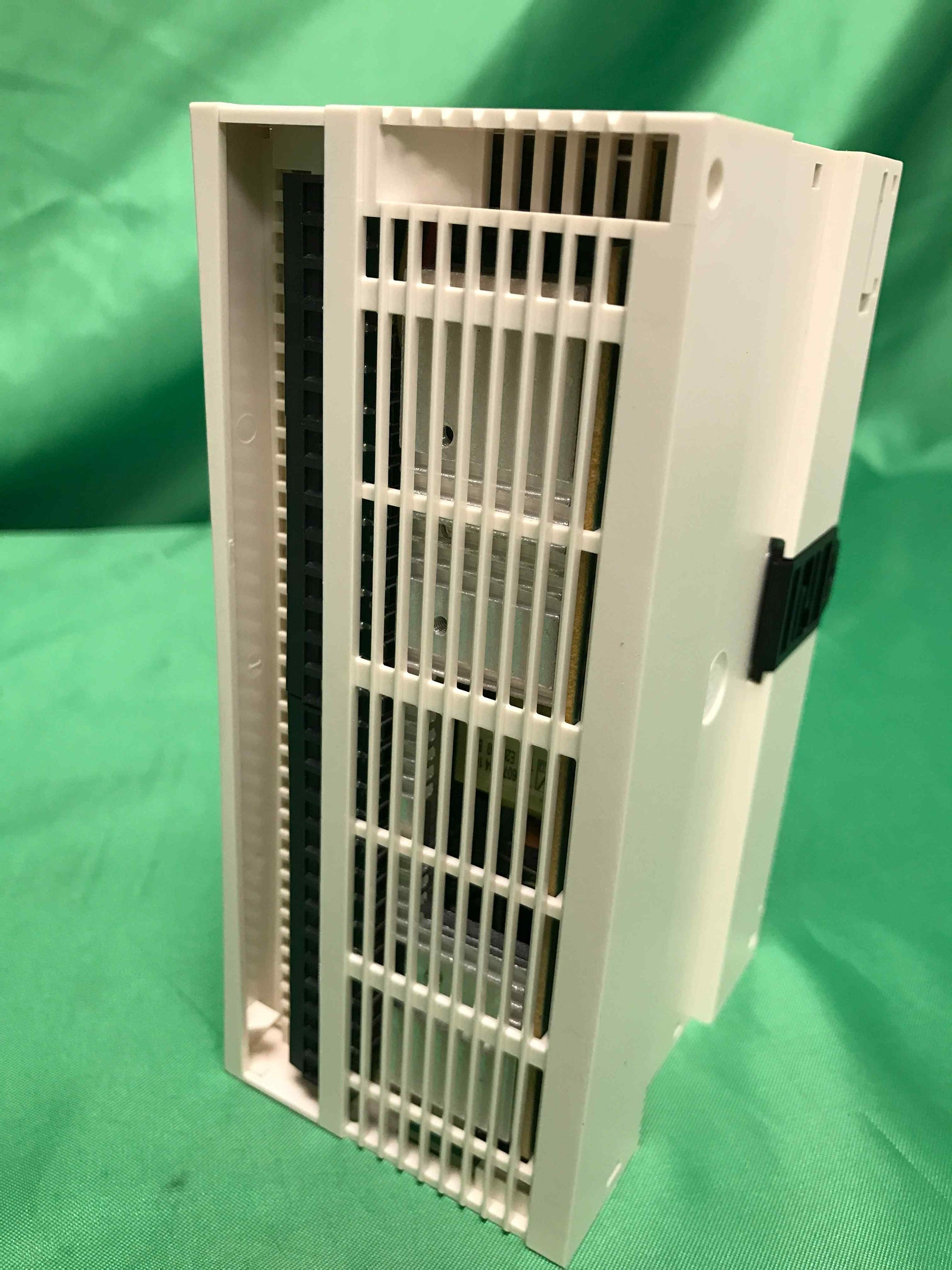 Schneider Electric-TWDLCDA40DRF/TWDLCDA40DRF