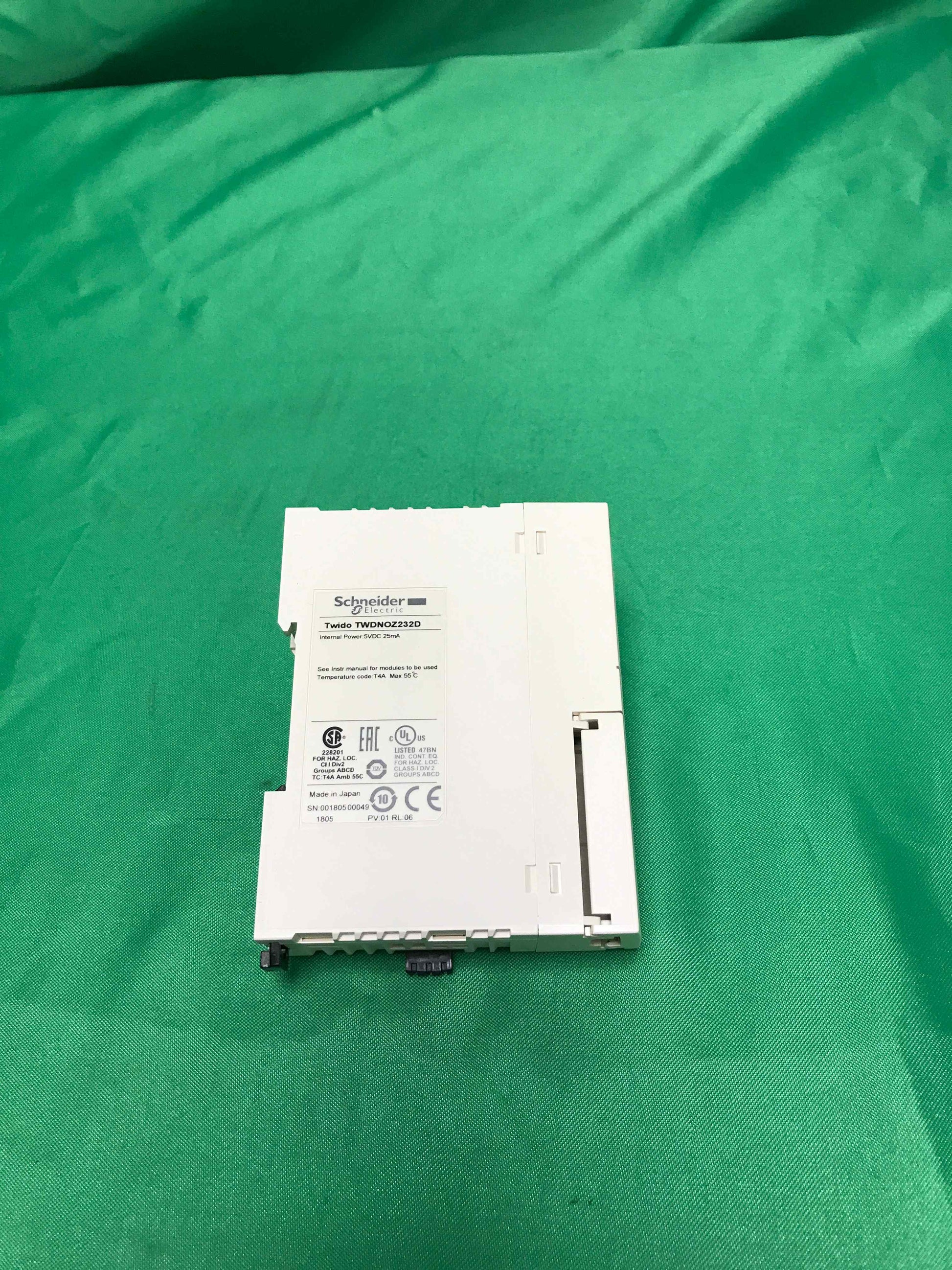 SCHNEIDER ELECTRIC TWDNOZ232D TWDNOZ232D ( 18 months warranty )