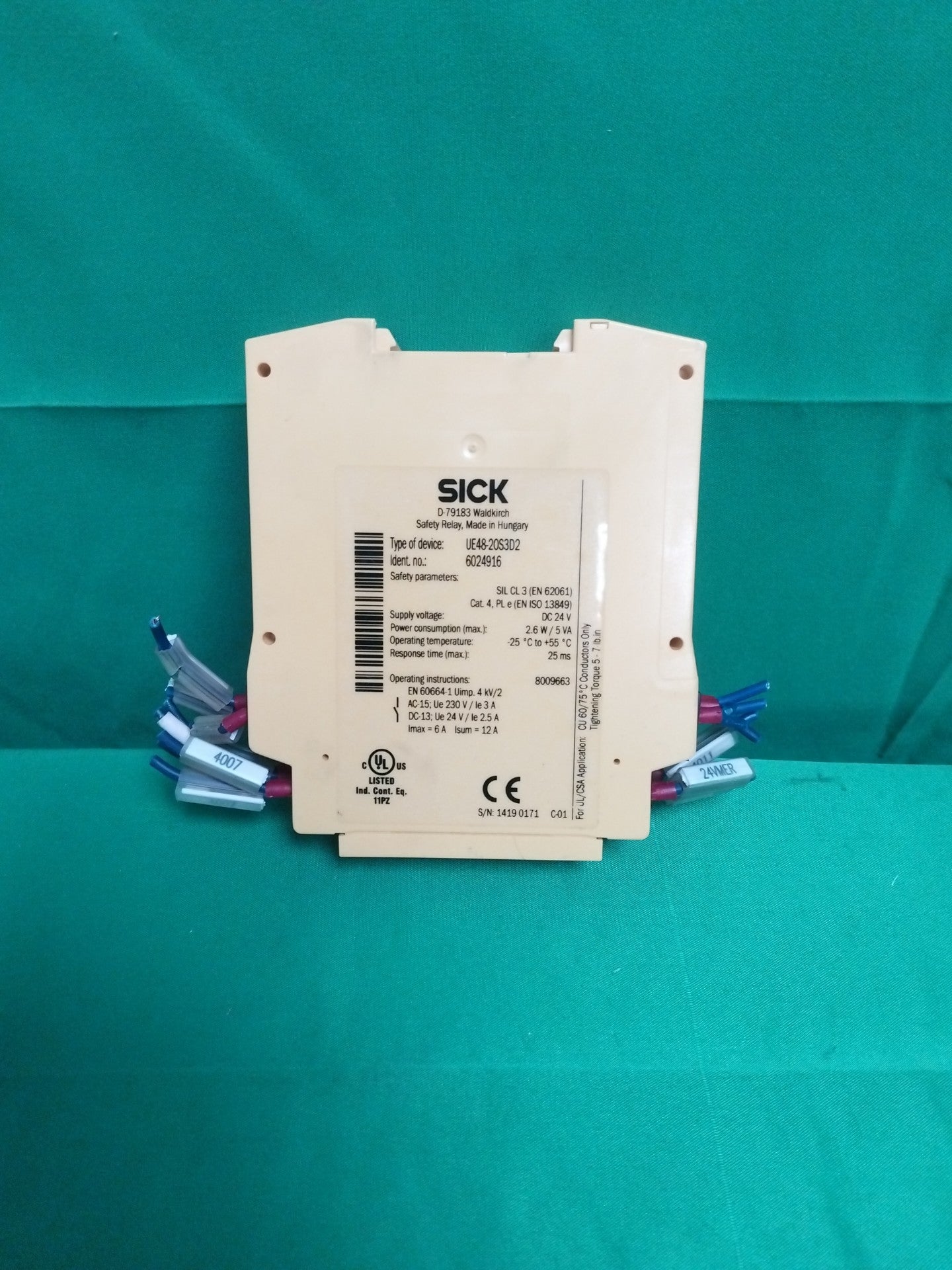 SICK UE48-20S3D2 UE4820S3D2 SAFETY RELAY