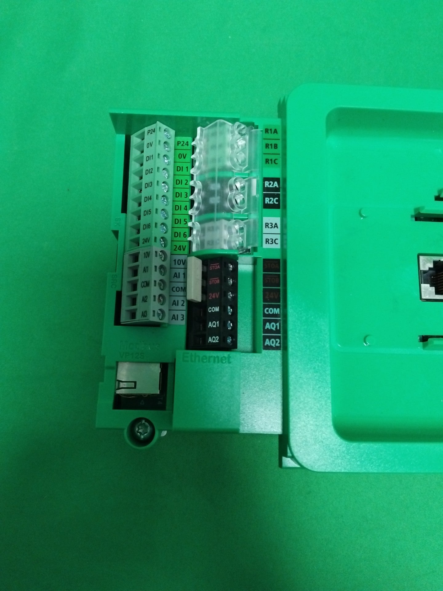 Schneider-Electric VX4B600100 VX4B600100 Defective