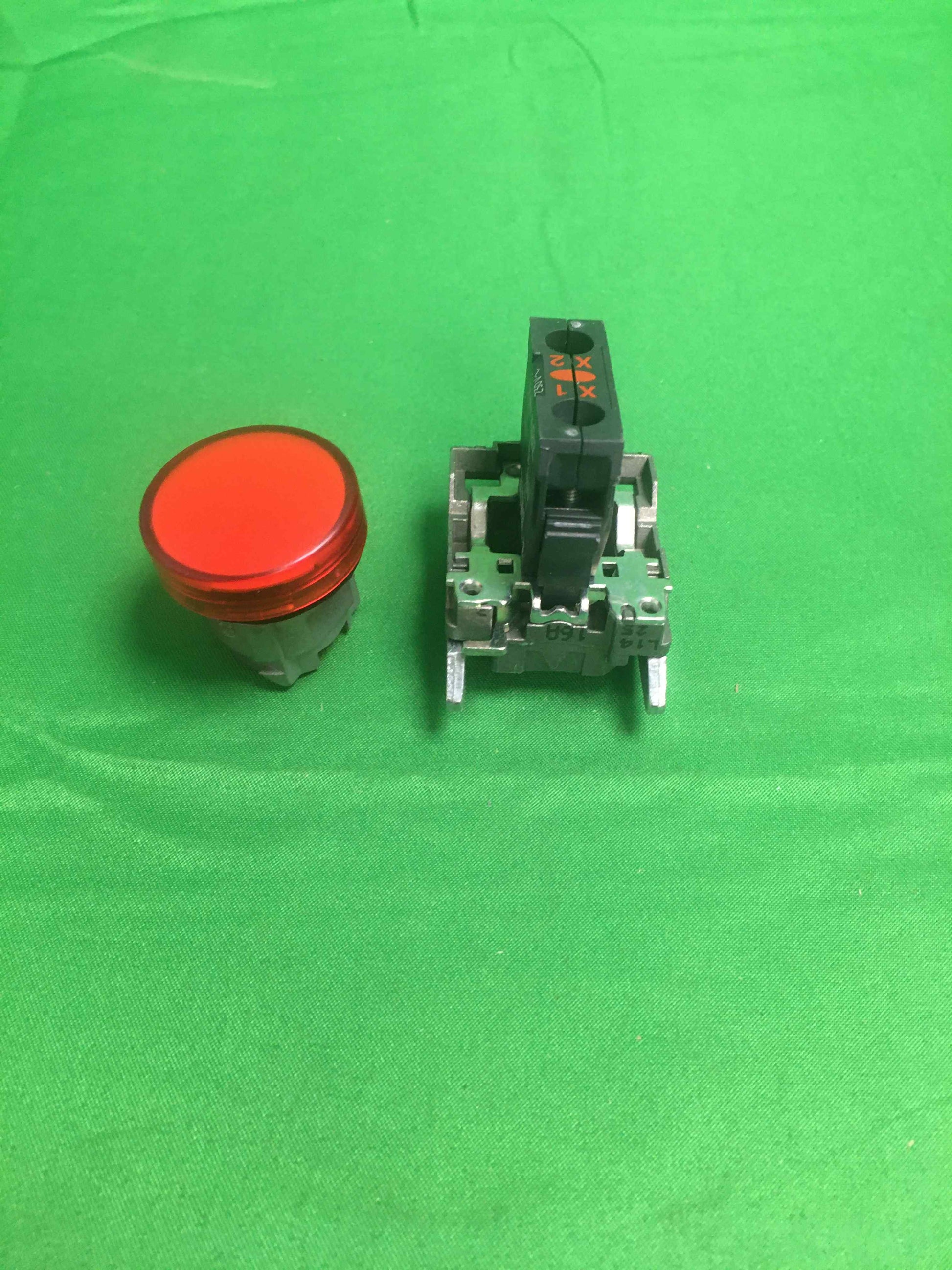 Schneider-Electric XB4 BVM4 XB4BVM4