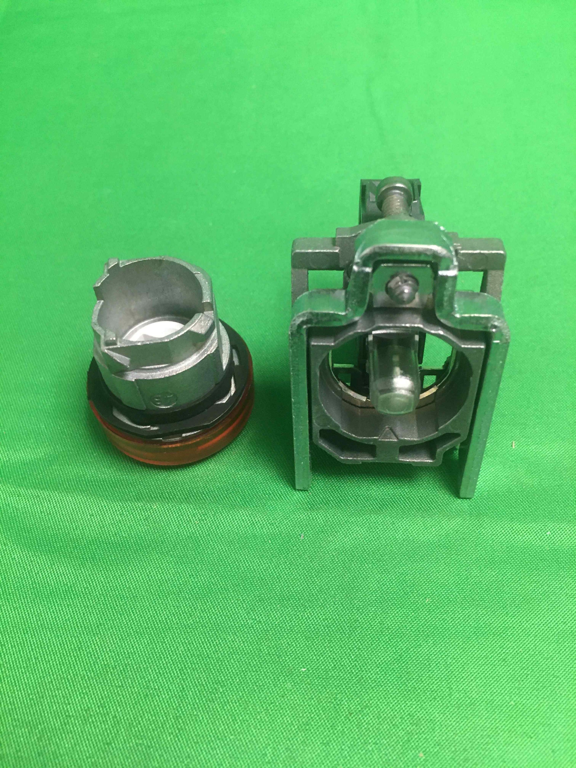 Schneider-Electric XB4 BVM4 XB4BVM4
