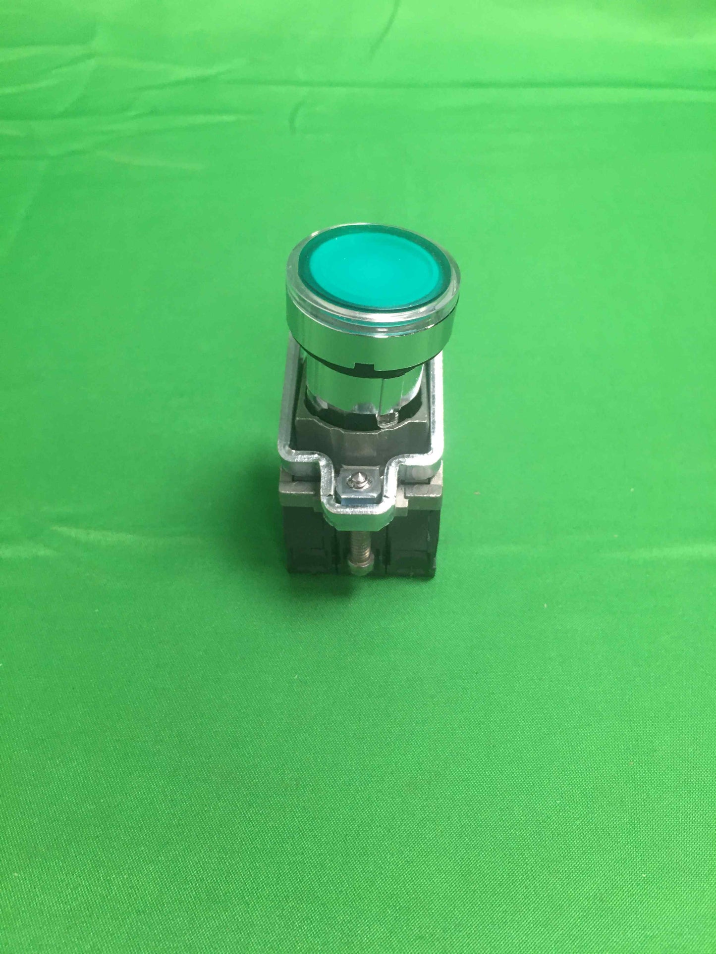 Schneider-Electric XB4 BW33M5 XB4BW33M5