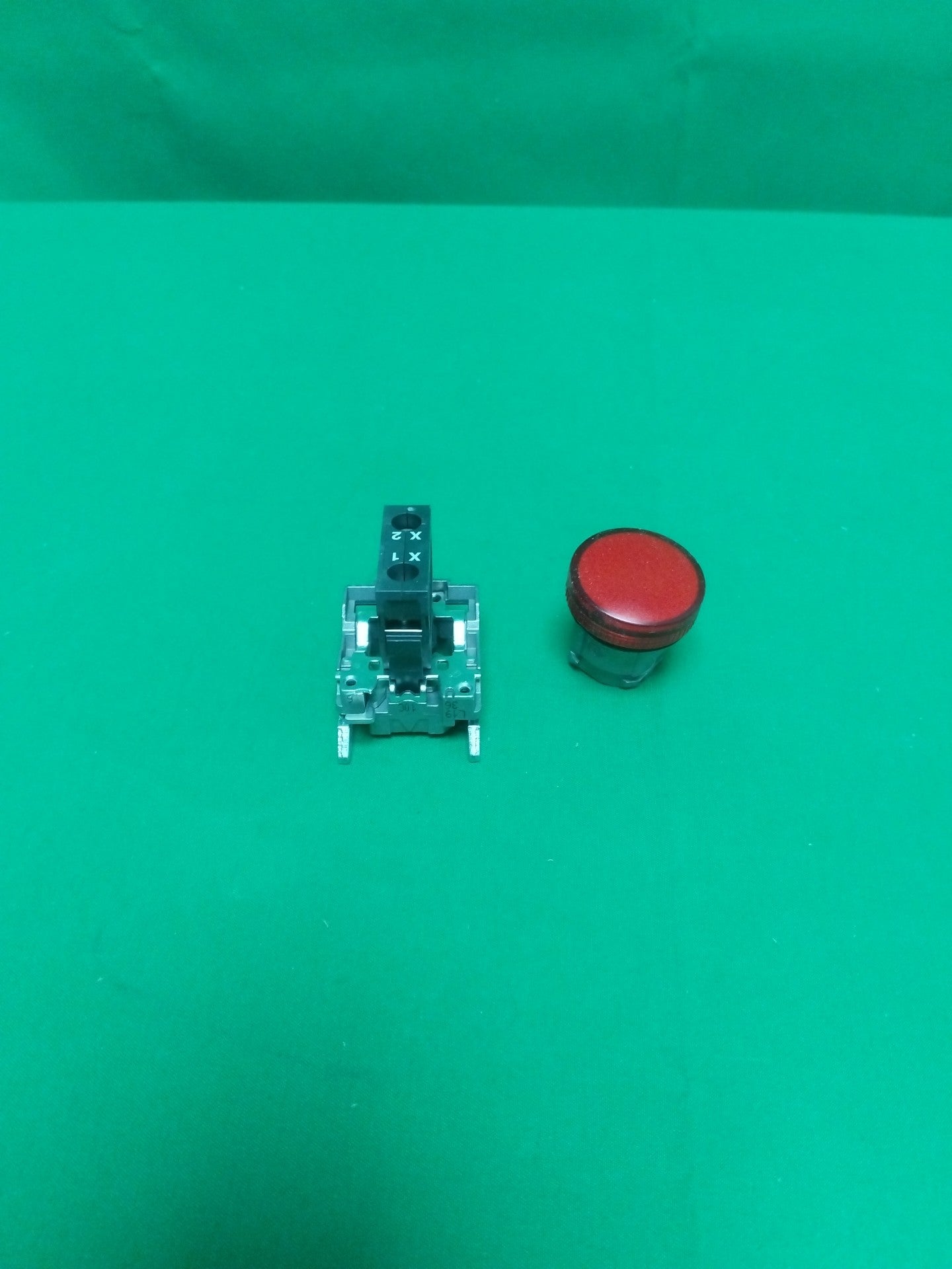 Schneider-Electric XB4 BV64 XB4BV64