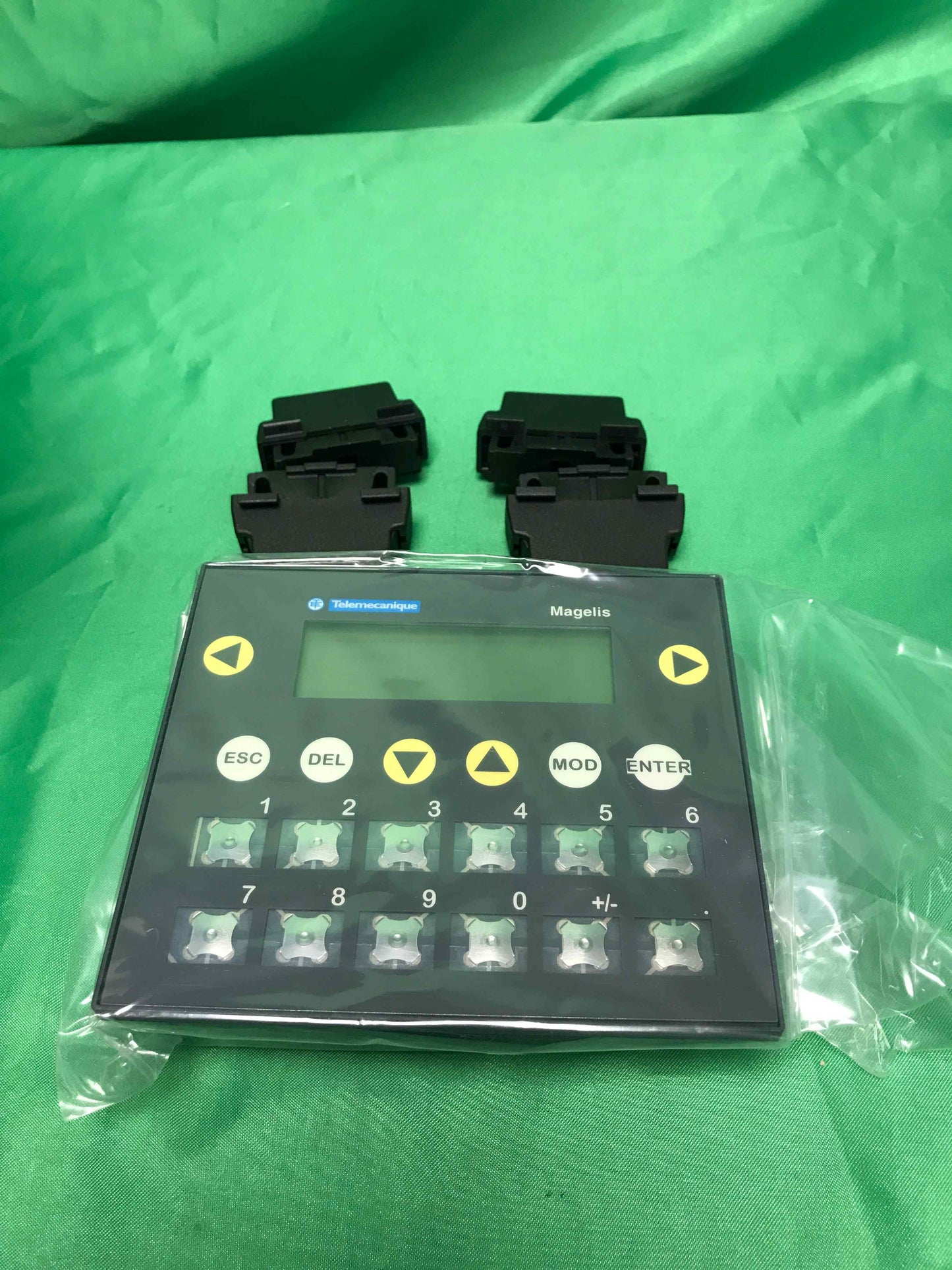 Schneider Electric-XBTR400/XBTR400