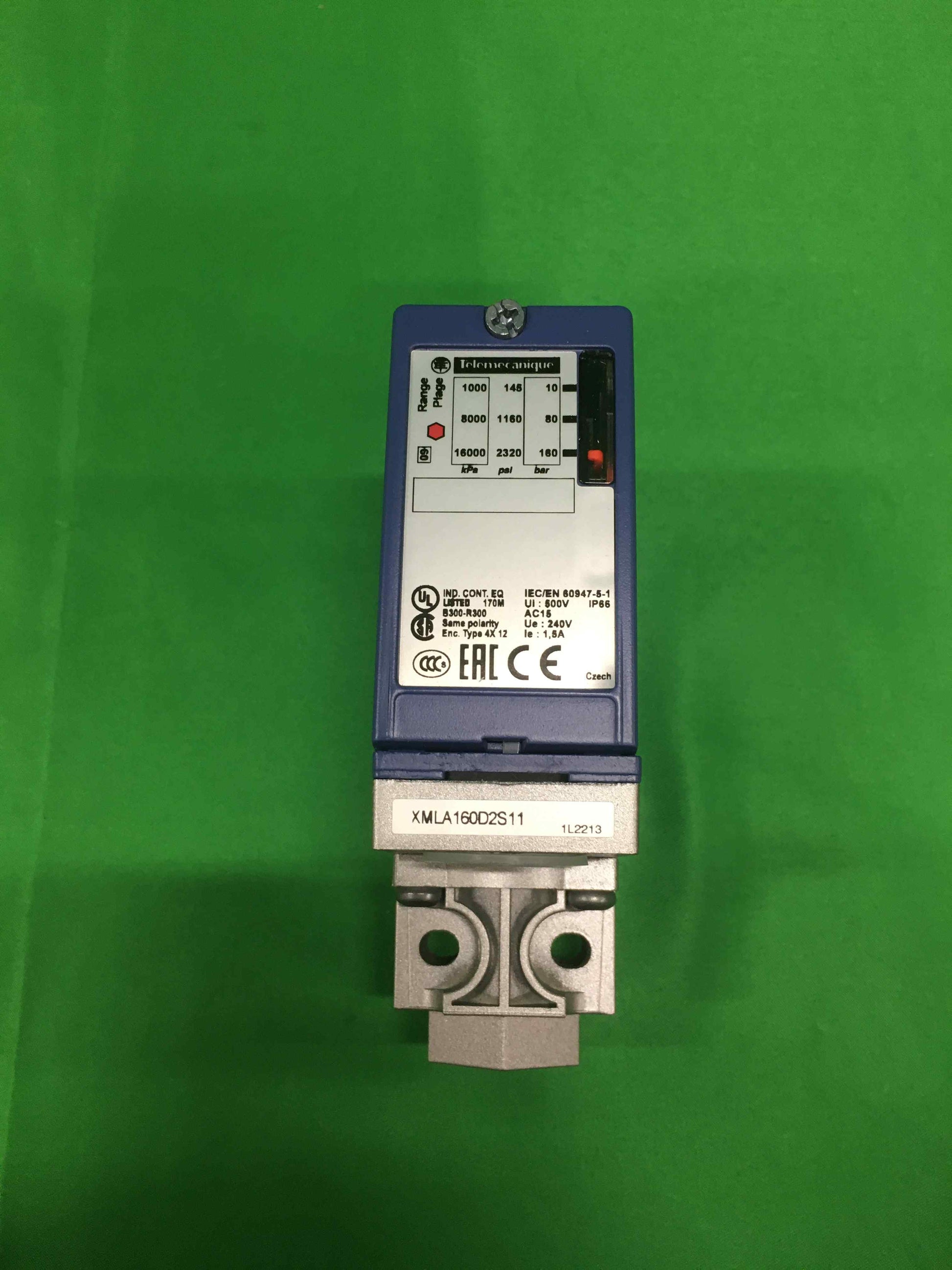 Telemecanique XMLA160D2S11
