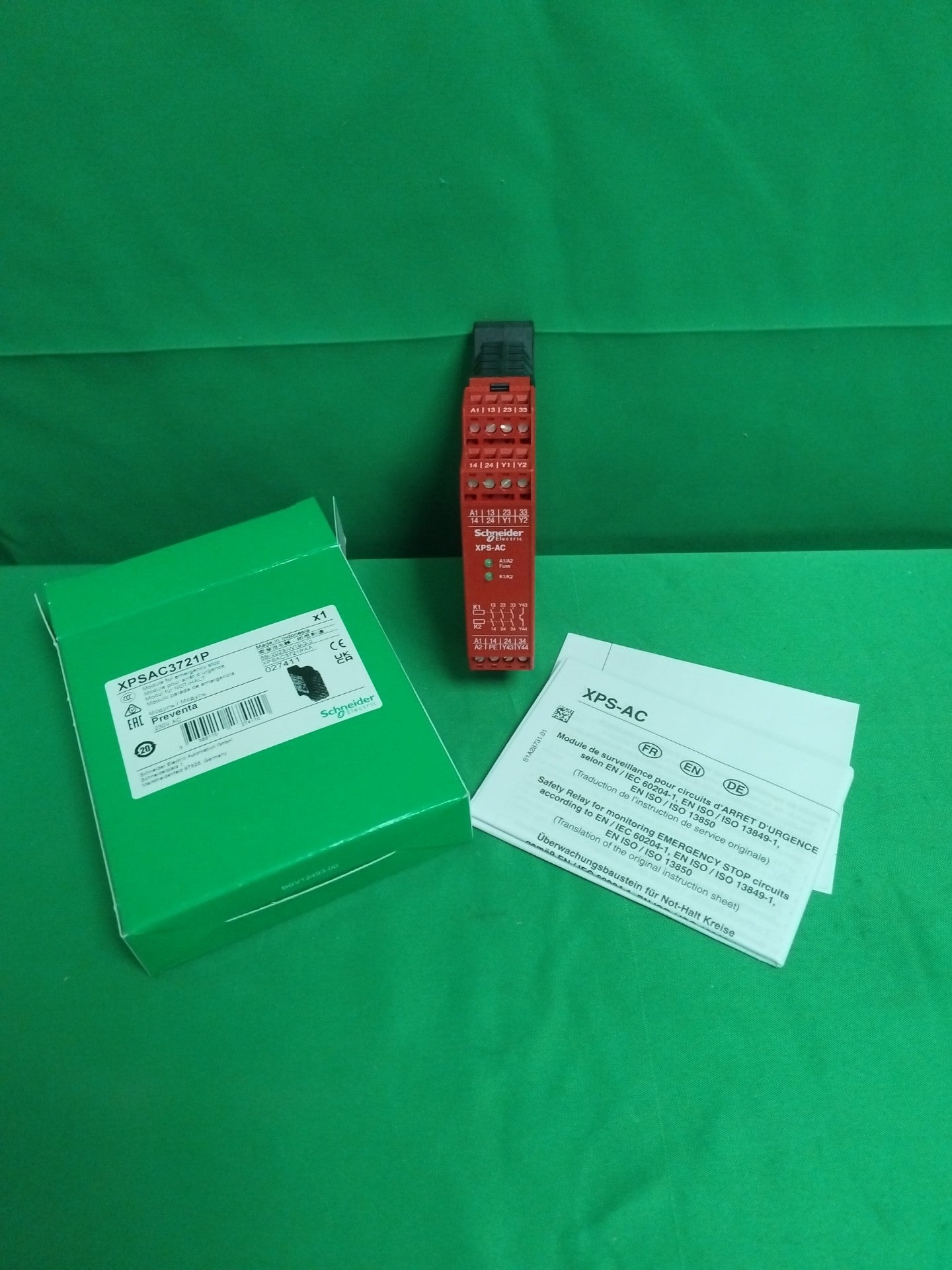 Schneider-Electric XPSAC3721P XPSAC3721P MODULE FOR EMERGENCY STOP