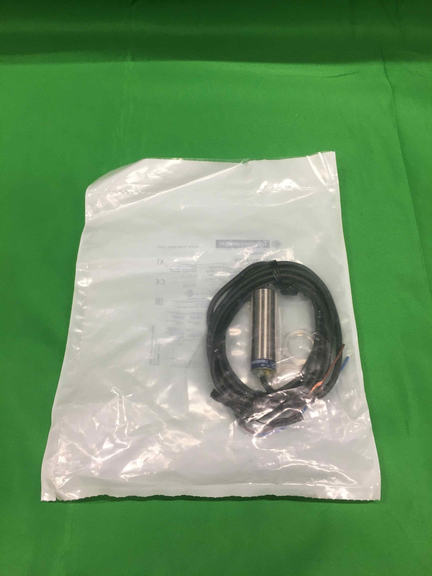 Telemecanique XS1M18MA250