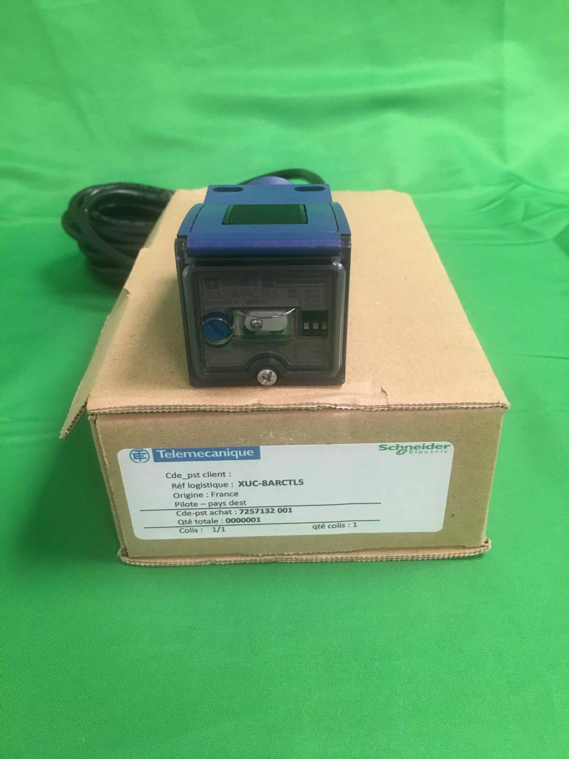 Telemecanique XUC-8ARCTL5 XUC8ARCTL5