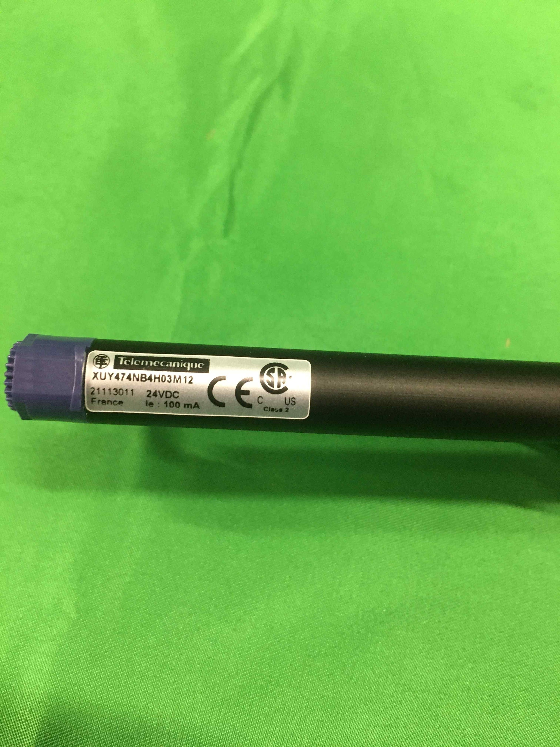 Telemecanique XUY474NB4H03M12