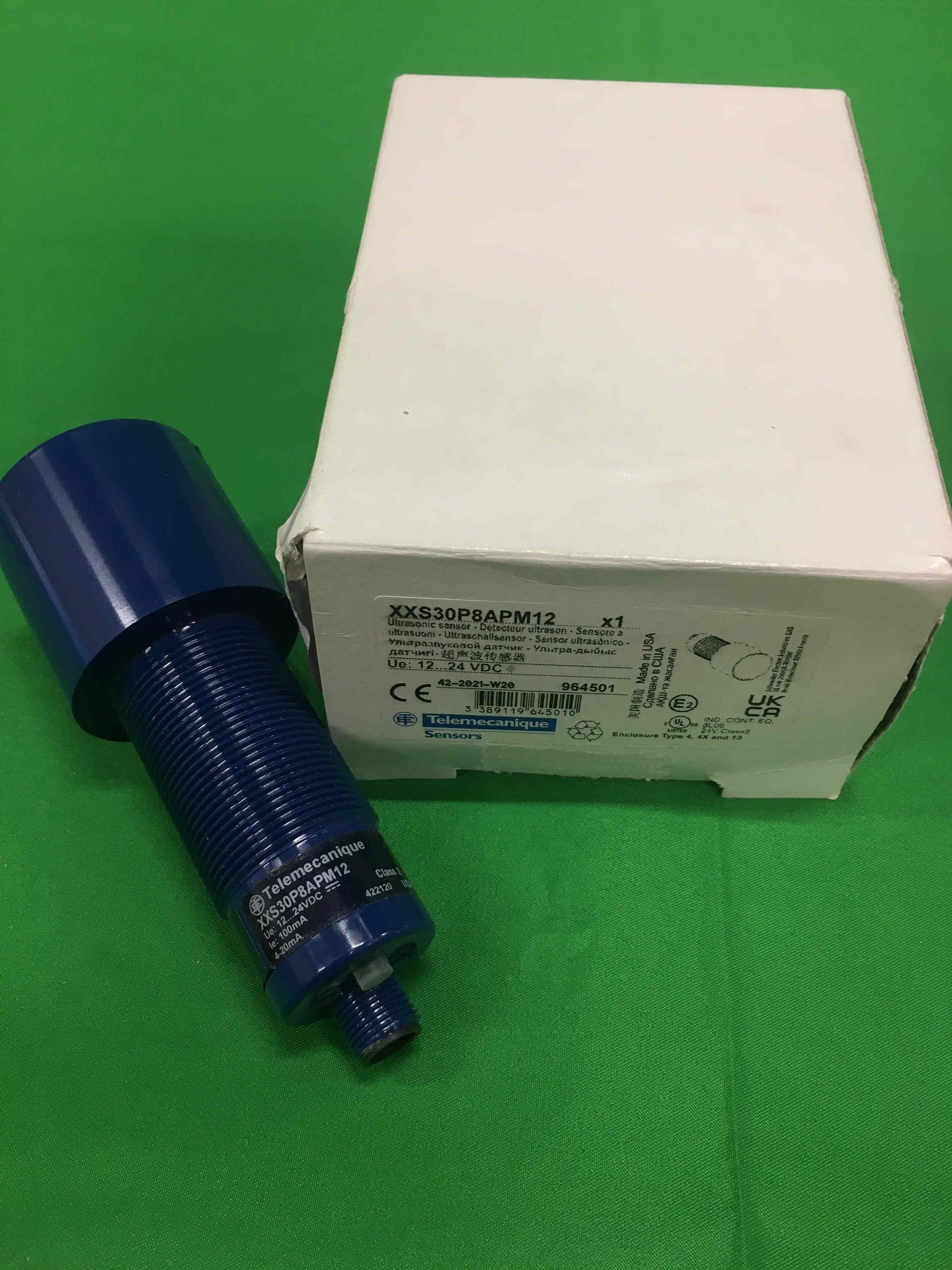 Telemecanique XXS30P8APM12