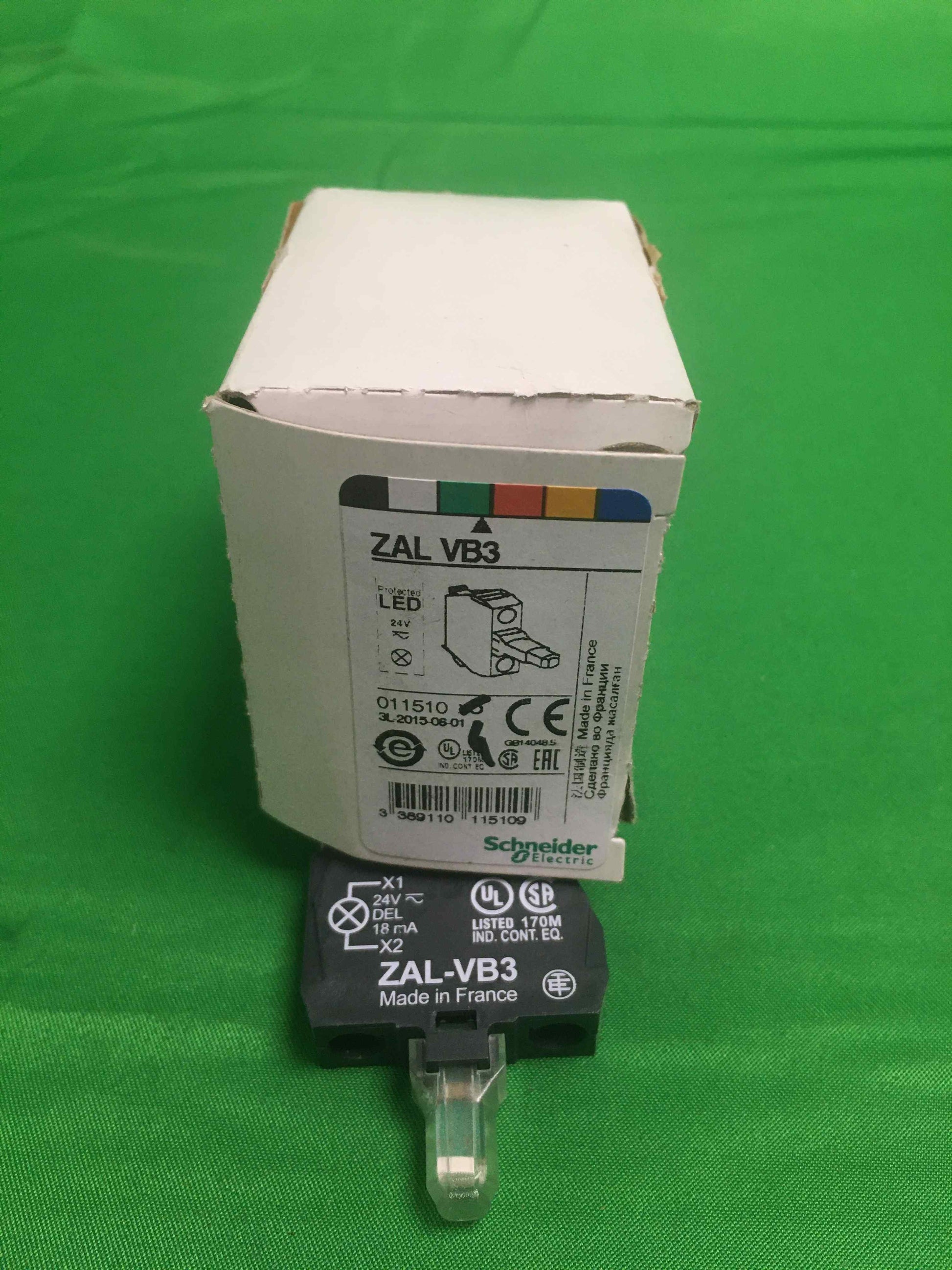 Schneider-Electric ZAL VB3 ZALVB3 4 UNITS