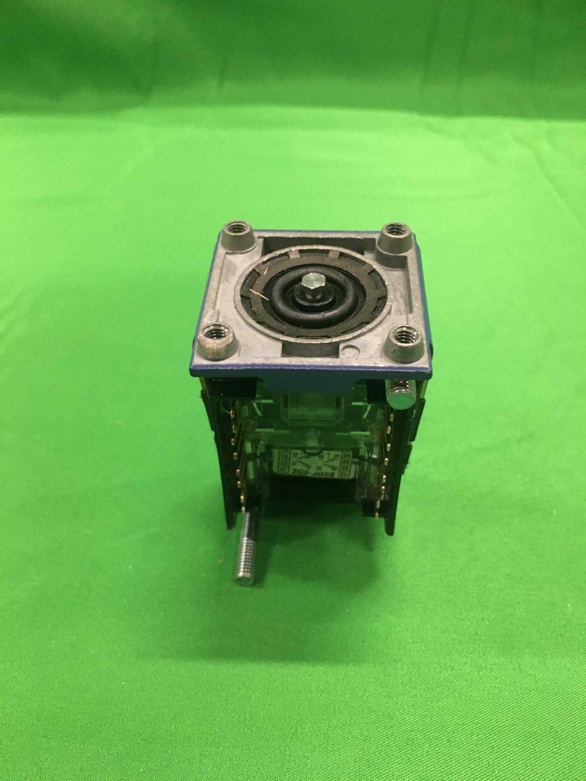 Telemecanique ZC2JD28