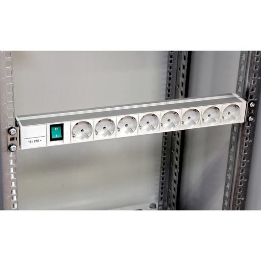 Schneider Electric-NSYAPU19S8S-Actassi rail 1U 8 prises + interrup 19P VDE