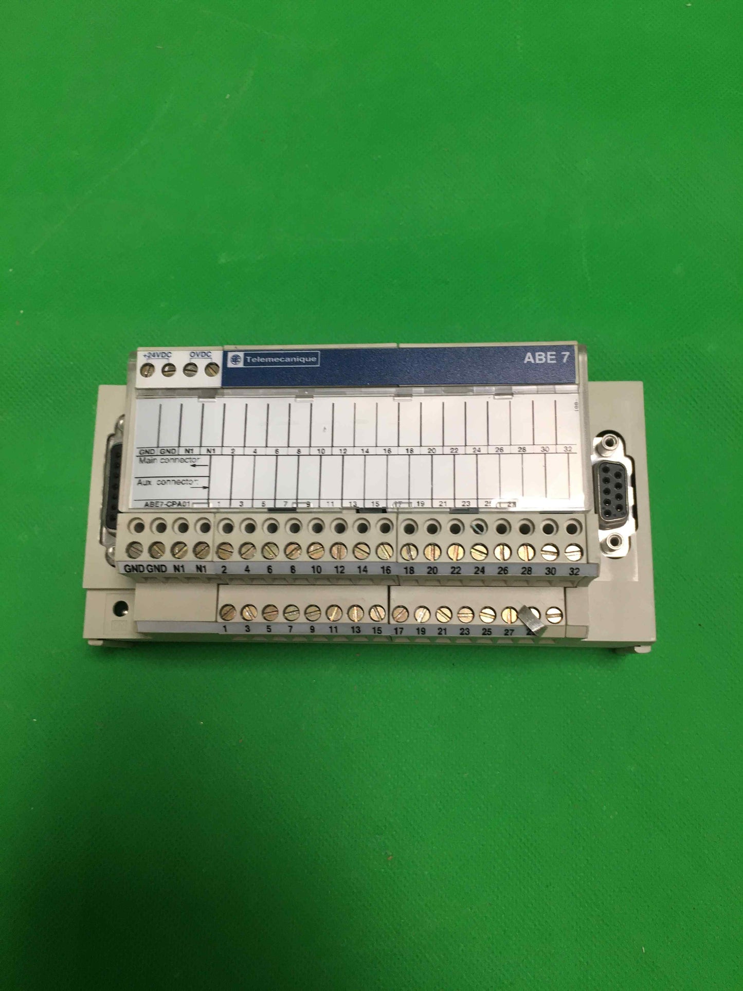 Schneider Electric-ABE7-CPA01/ABE7CPA01