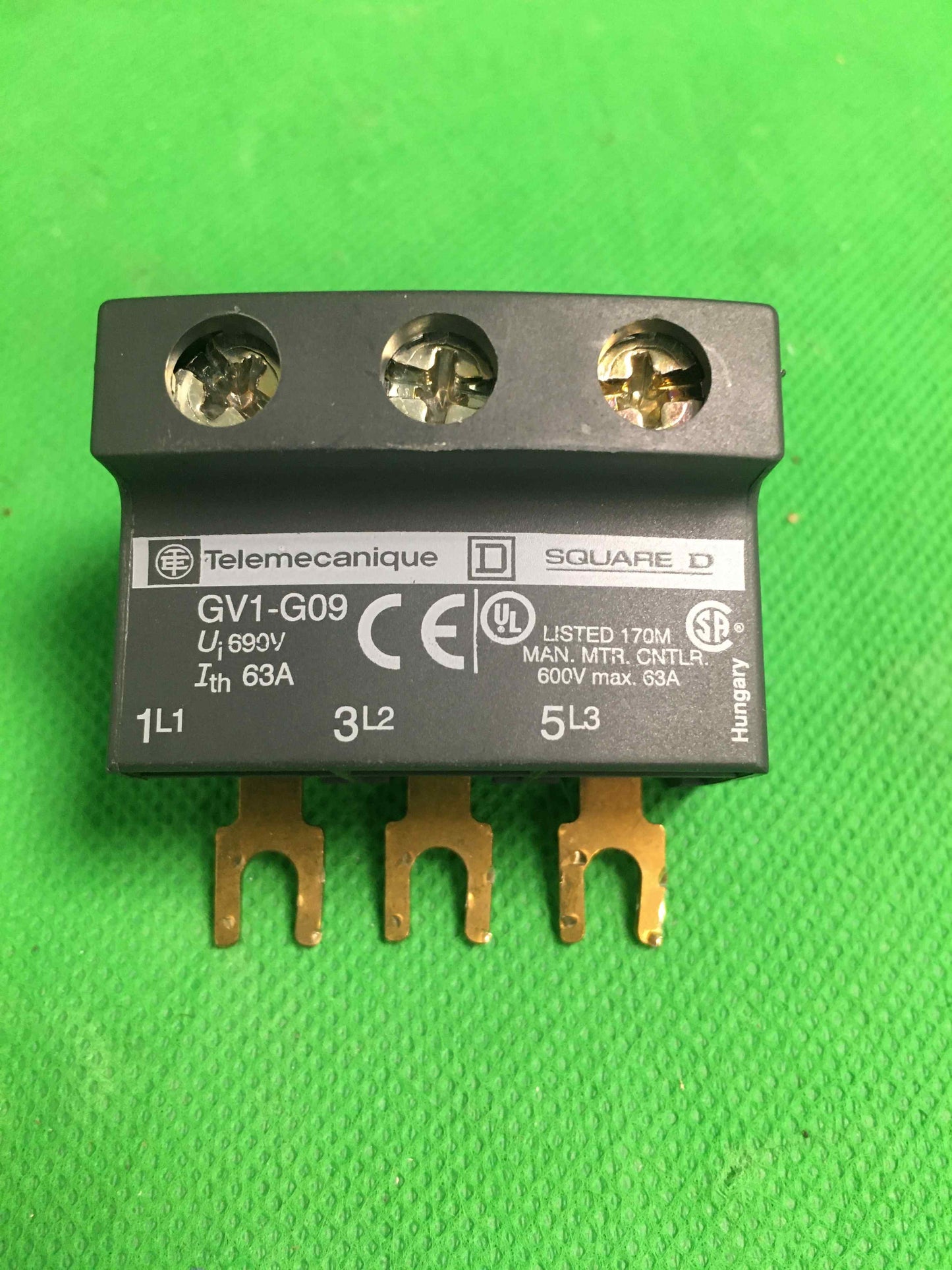 Schneider Electric-GV1-G09 USED/GV1G09