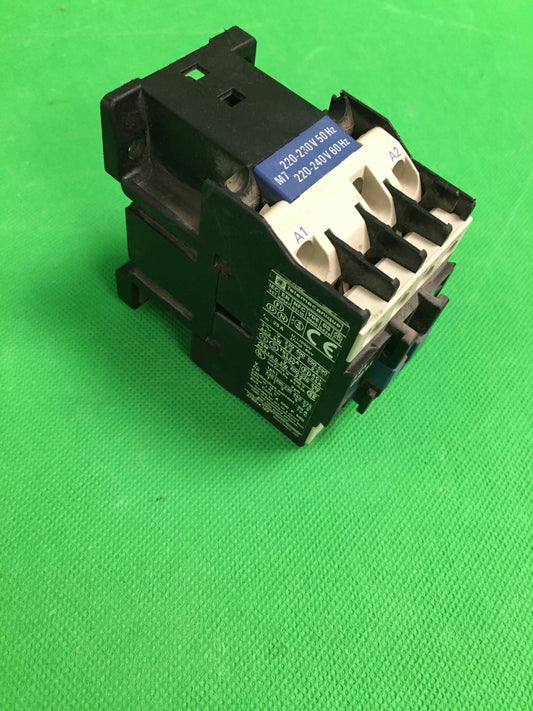 Schneider Electric-LC1 D09 01/LC1D0901