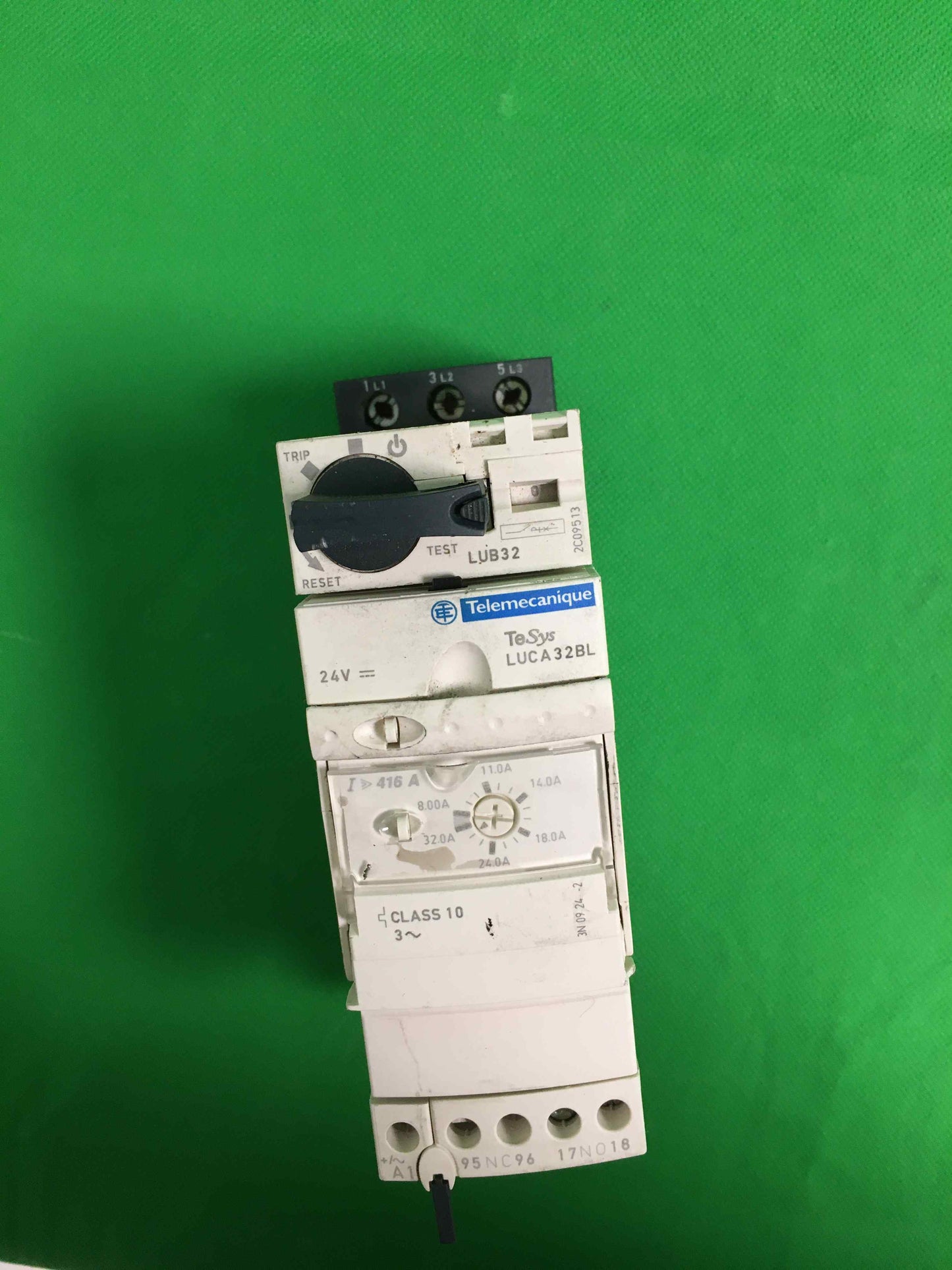 Schneider Electric-LUCA 32BL/LUCA32BL