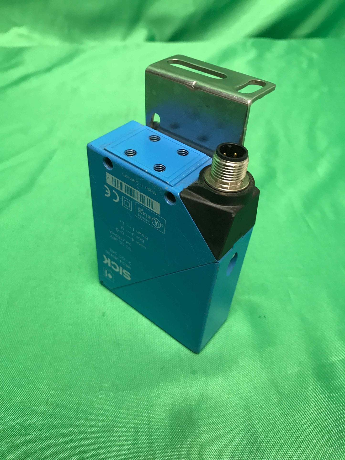 SICK-WE24-2B430/WE242B430