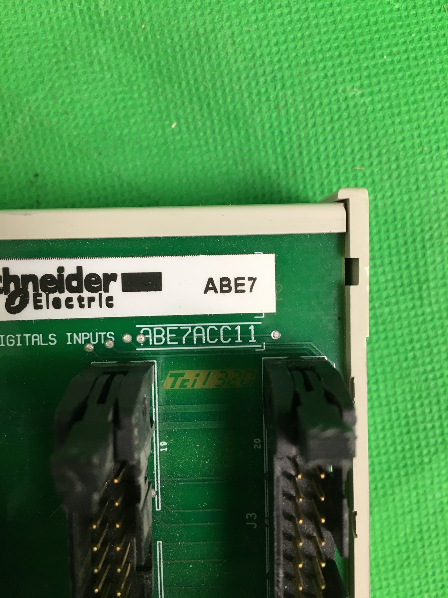 Schneider Electric-ABE7ACC11/ABE7ACC11