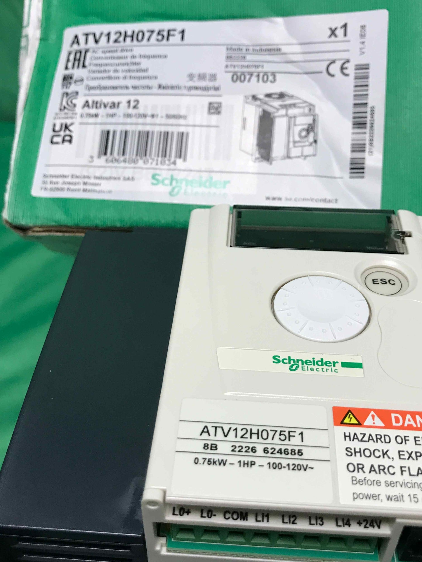 Schneider Electric-ATV12H075F1/ATV12H075F1