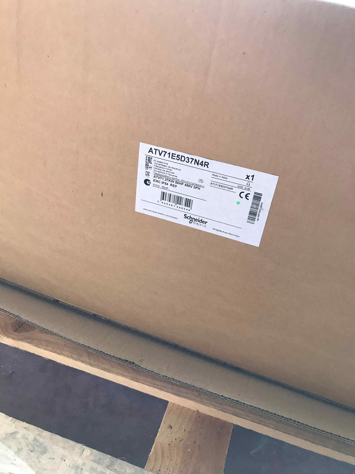 Schneider Electric-ATV71E5D37N4/ATV71E5D37N4