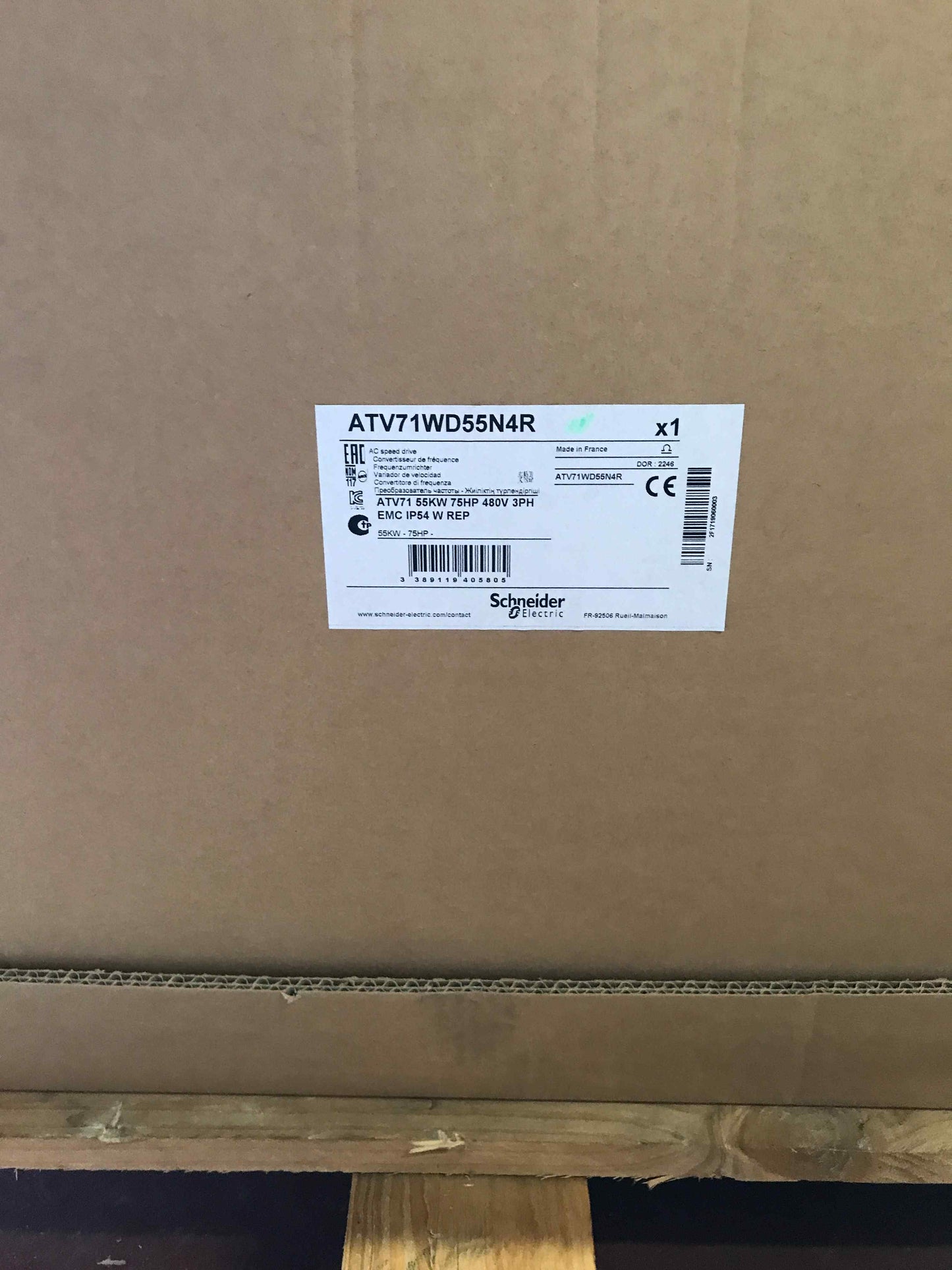 Schneider Electric-ATV71WD55N4/ATV71WD55N4