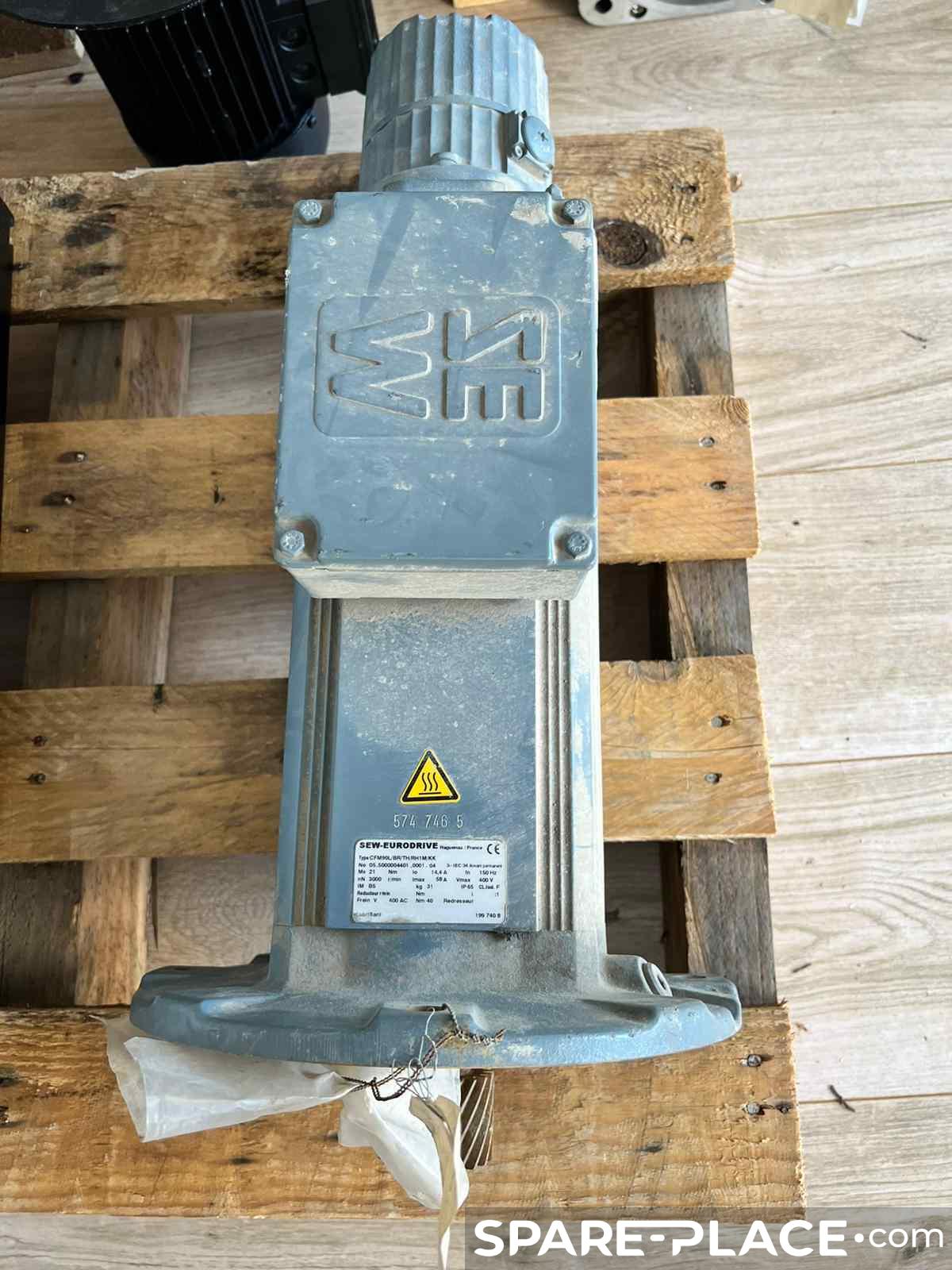 SEW-CFM90L BR TH RH1M KK/CFM90LBRTHRH1MKK