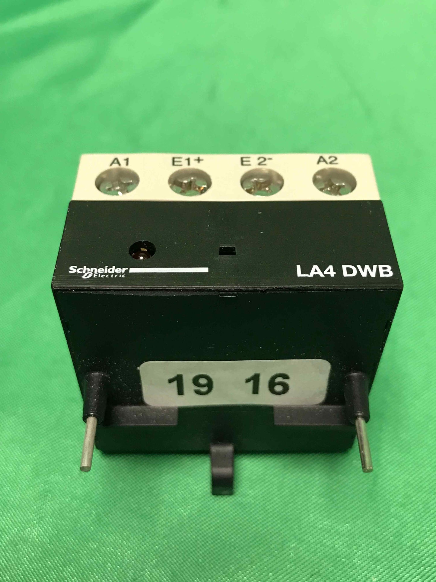 Schneider Electric-LA4DWB/LA4DWB