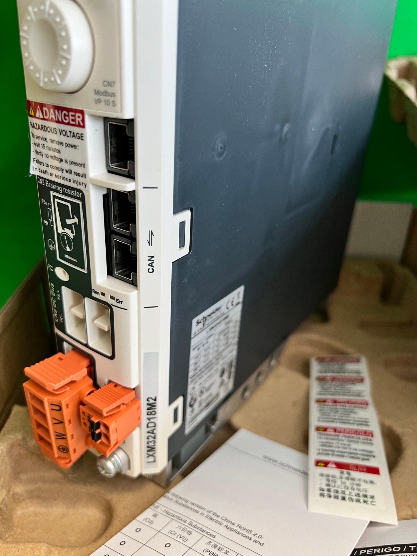 Schneider Electric-LXM32AD18M2/LXM32AD18M2