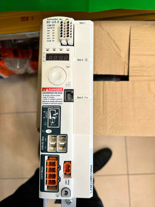 Schneider Electric-LXM32MD18N4/LXM32MD18N4