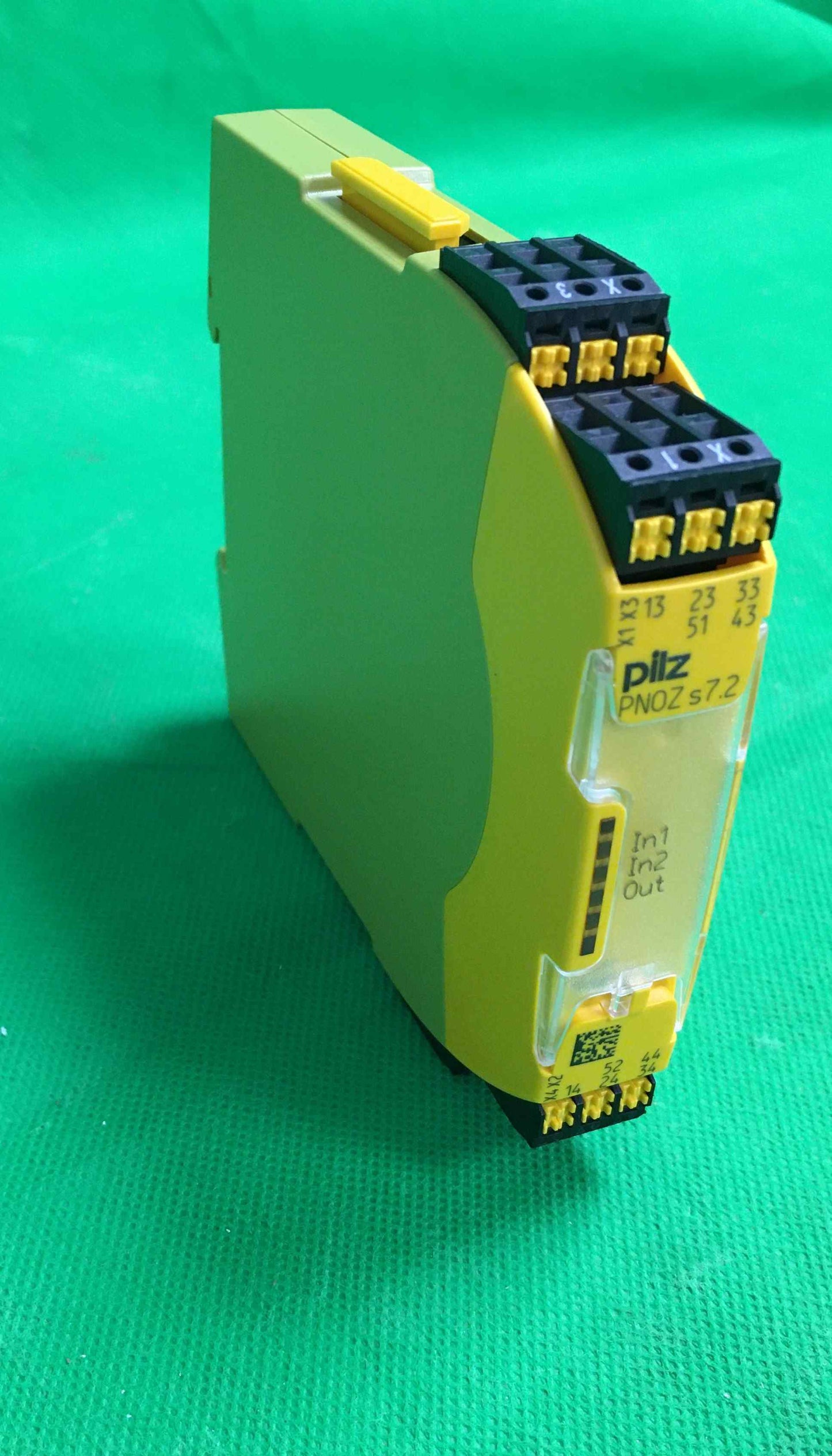 Pilz-PNOZ S7.2 C 24VDC4/PNOZS72C24VDC4