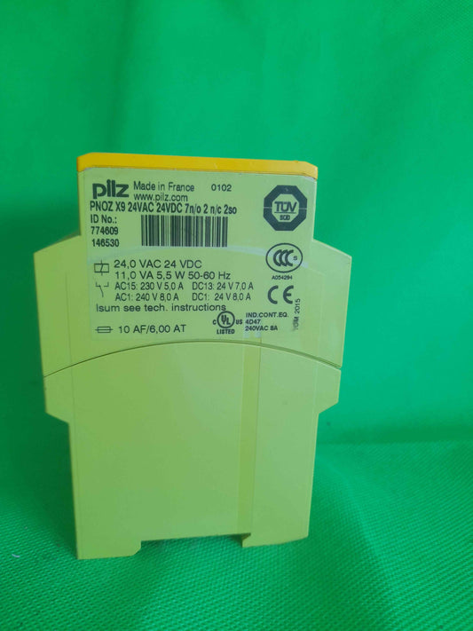 Pilz-PNOZ X9 24VAC 24VDC 7n o 2n c 2so/PNOZX924VAC24VDC7no2nc2so