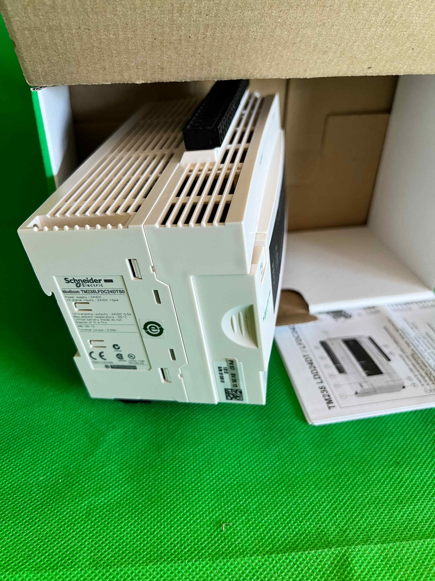 Schneider Electric-TM238LFDC24DTS0/TM238LFDC24DTS0