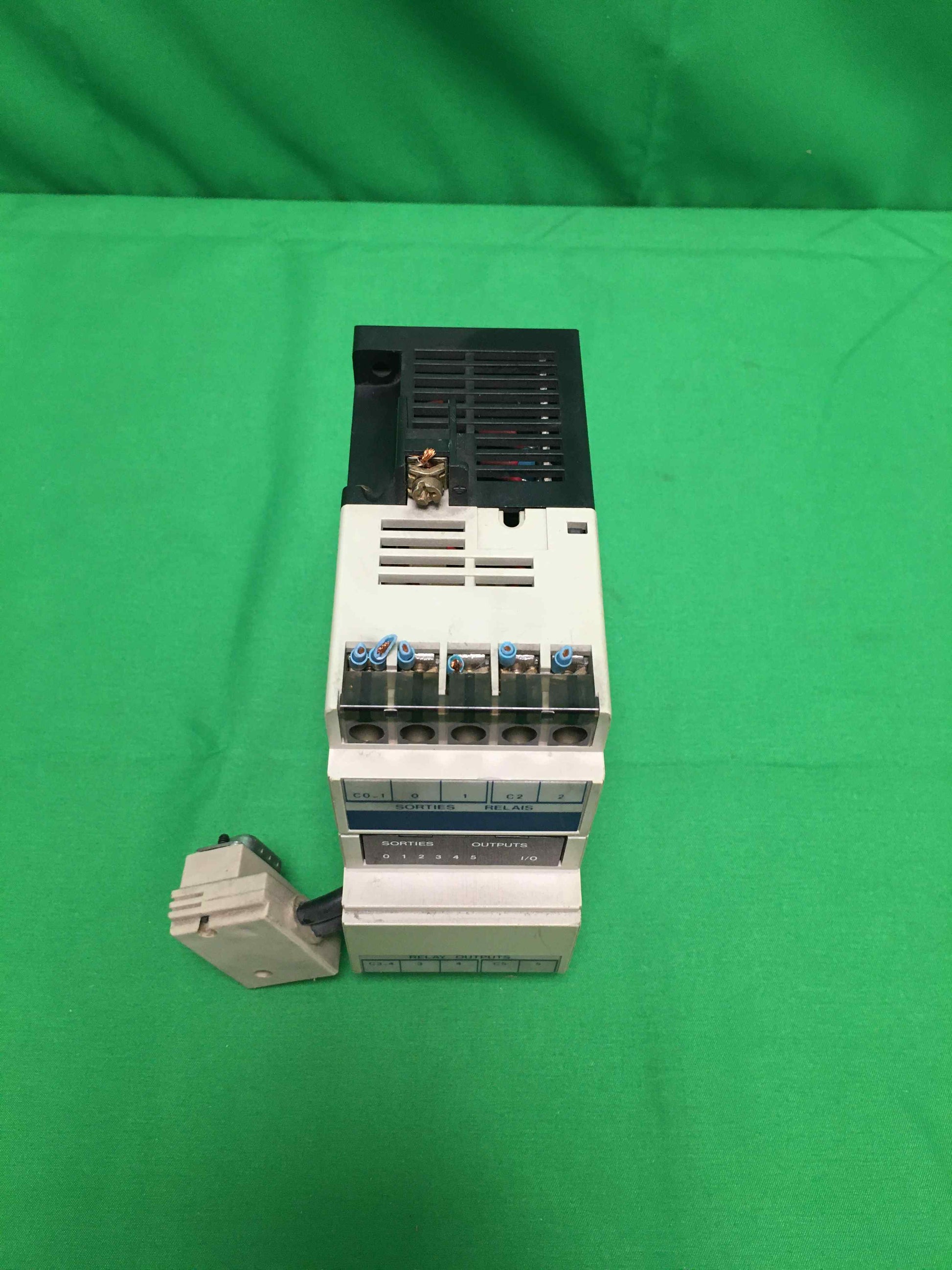 7996