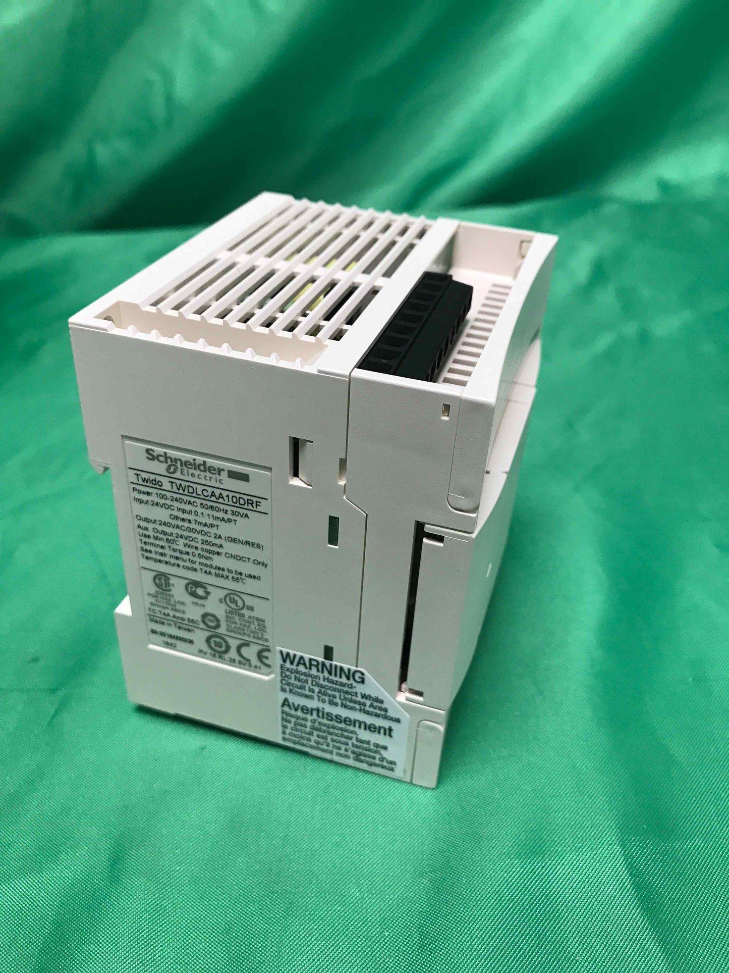 Schneider Electric-TWDLCAA10DRF/TWDLCAA10DRF